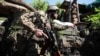 Украинский военный в районе сеа Золотое, 10 июня 2019