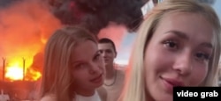 Адлерский районный суд Сочи в августе 2025 года оштрафовал 20-летнюю блогерку Карину Ощуркову на 30 тысяч рублей по делу о невыполнении правил поведения при введении режима повышенной готовности